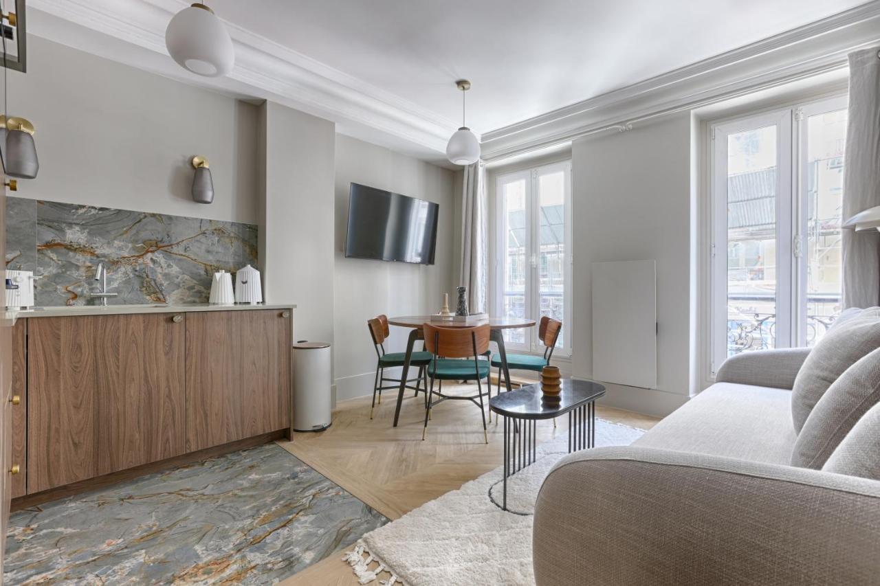 Unique Luxury Parisian Flat 2Br/6P -Champs Elysees Eksteriør bilde