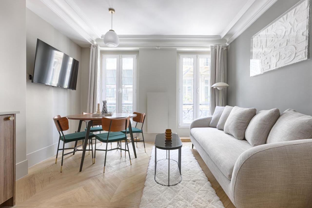 Unique Luxury Parisian Flat 2Br/6P -Champs Elysees Eksteriør bilde