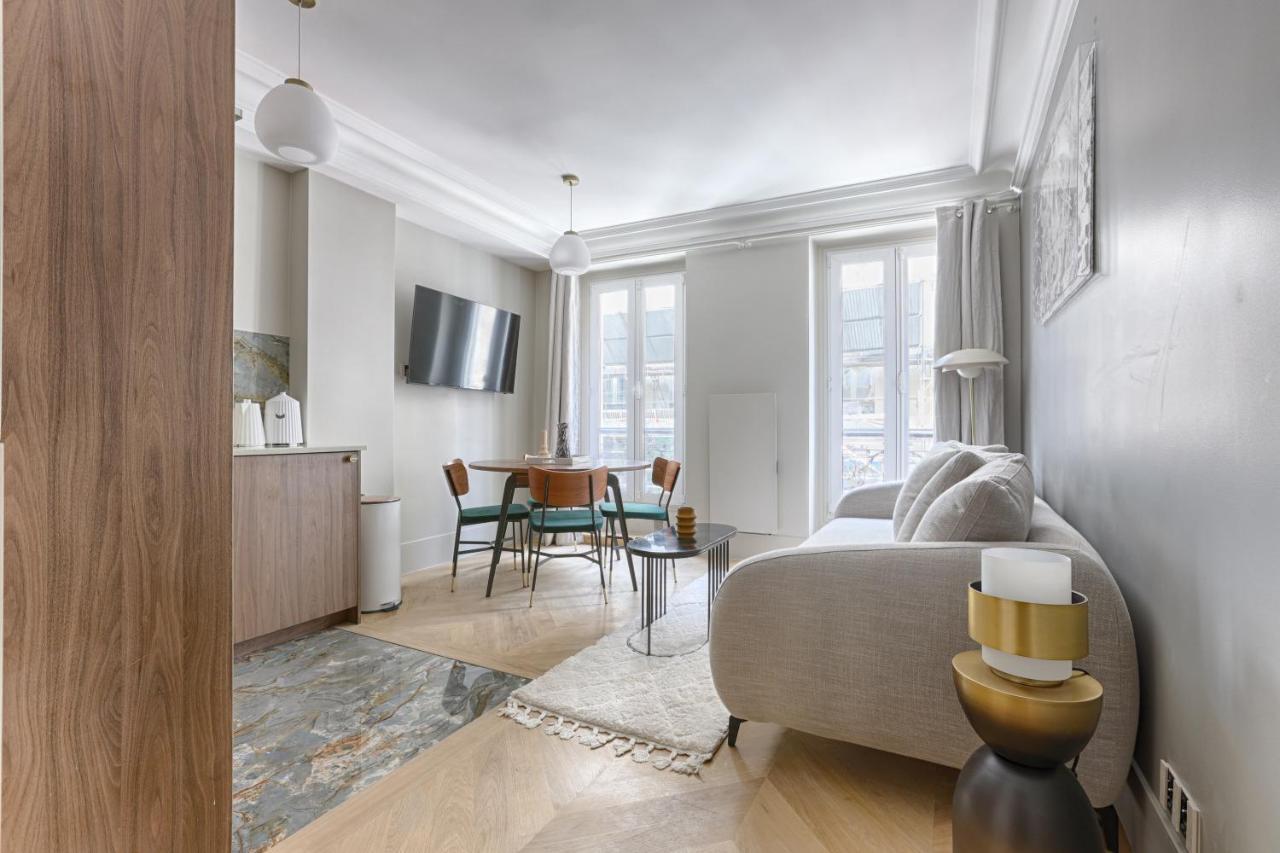 Unique Luxury Parisian Flat 2Br/6P -Champs Elysees Eksteriør bilde